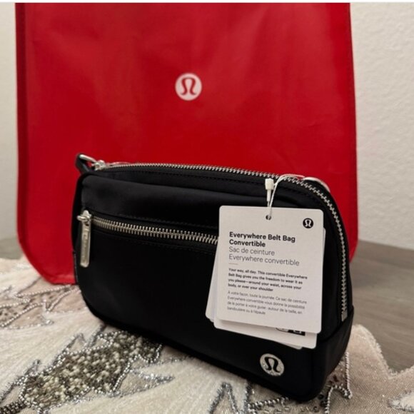 LuLulemon | Convertible Everywhere Crossbody Belt Bag - Picture 11 of 16